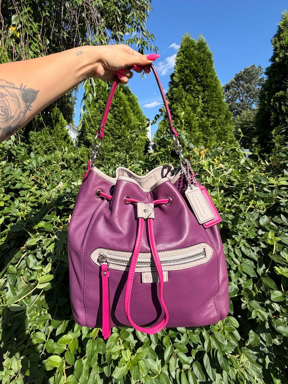 Vintage Coach Daisy Spectator Leather Drawstring Bucket Shoulder Bag Y2K